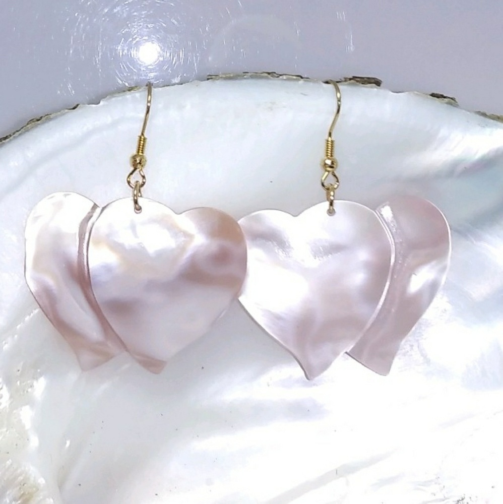 Mother of Pearl Twin Heart Hypoallergenic earrings